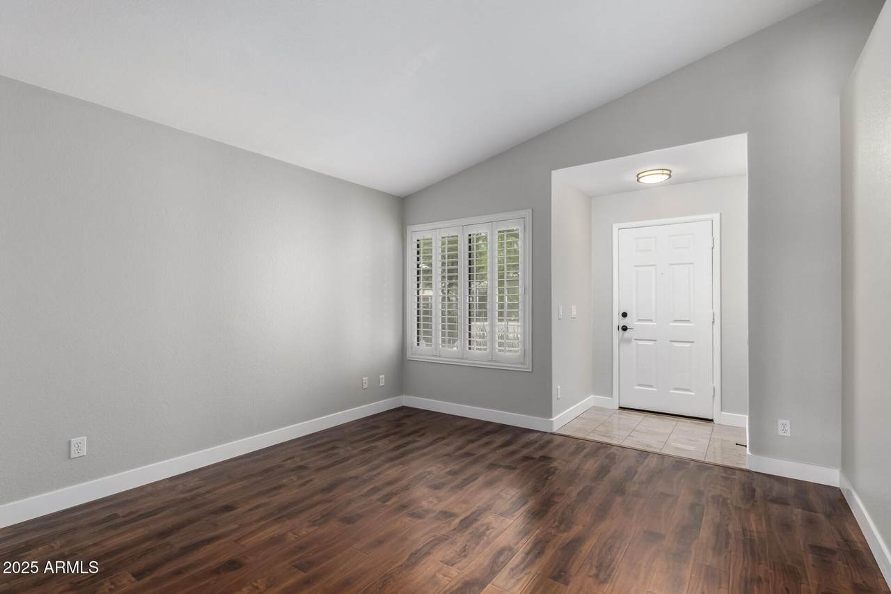 https://bt-photos.global.ssl.fastly.net/armls/1280_boomver_1_6865803-2.jpg