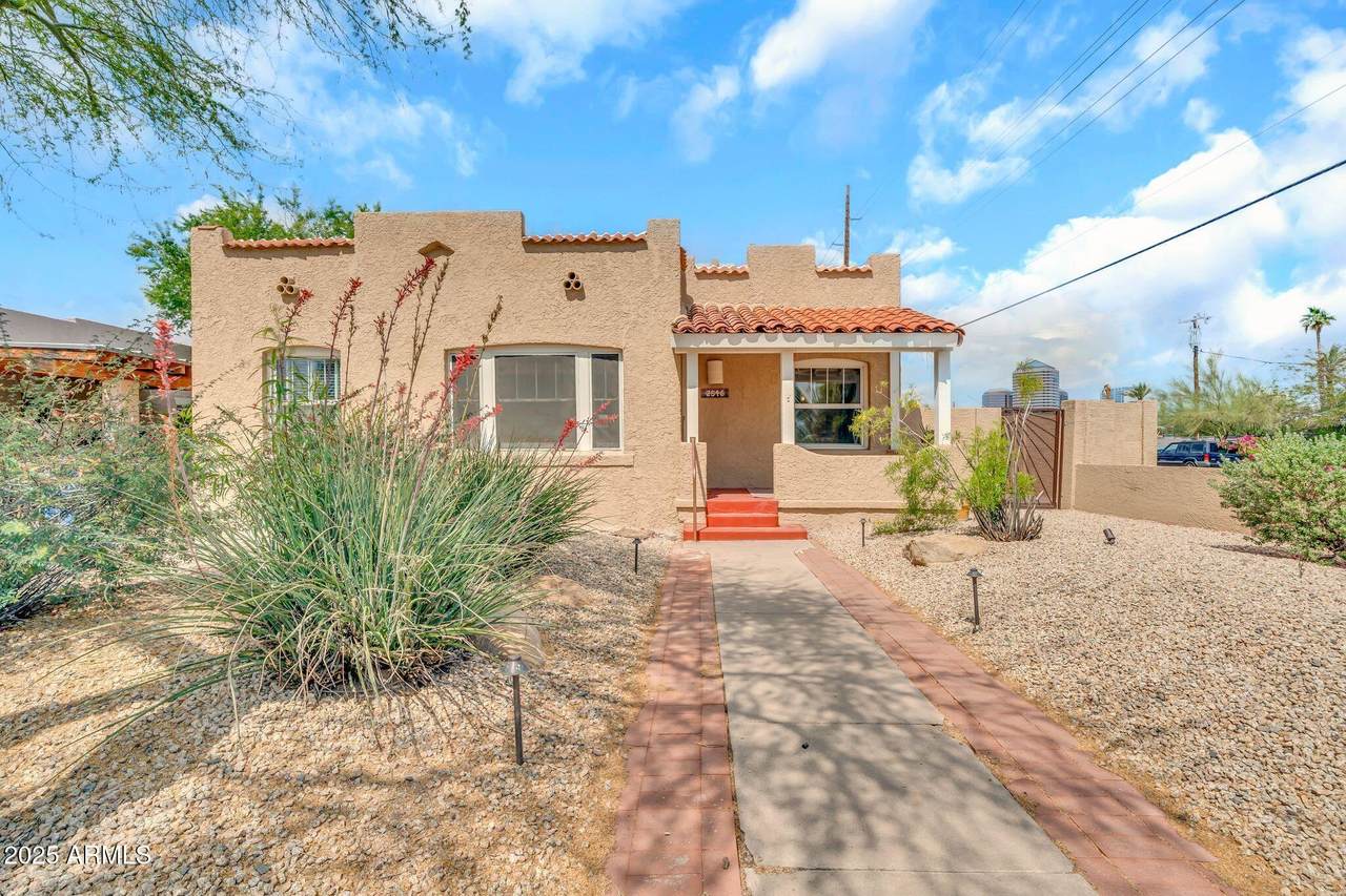 2546 9TH Street - Photo 1