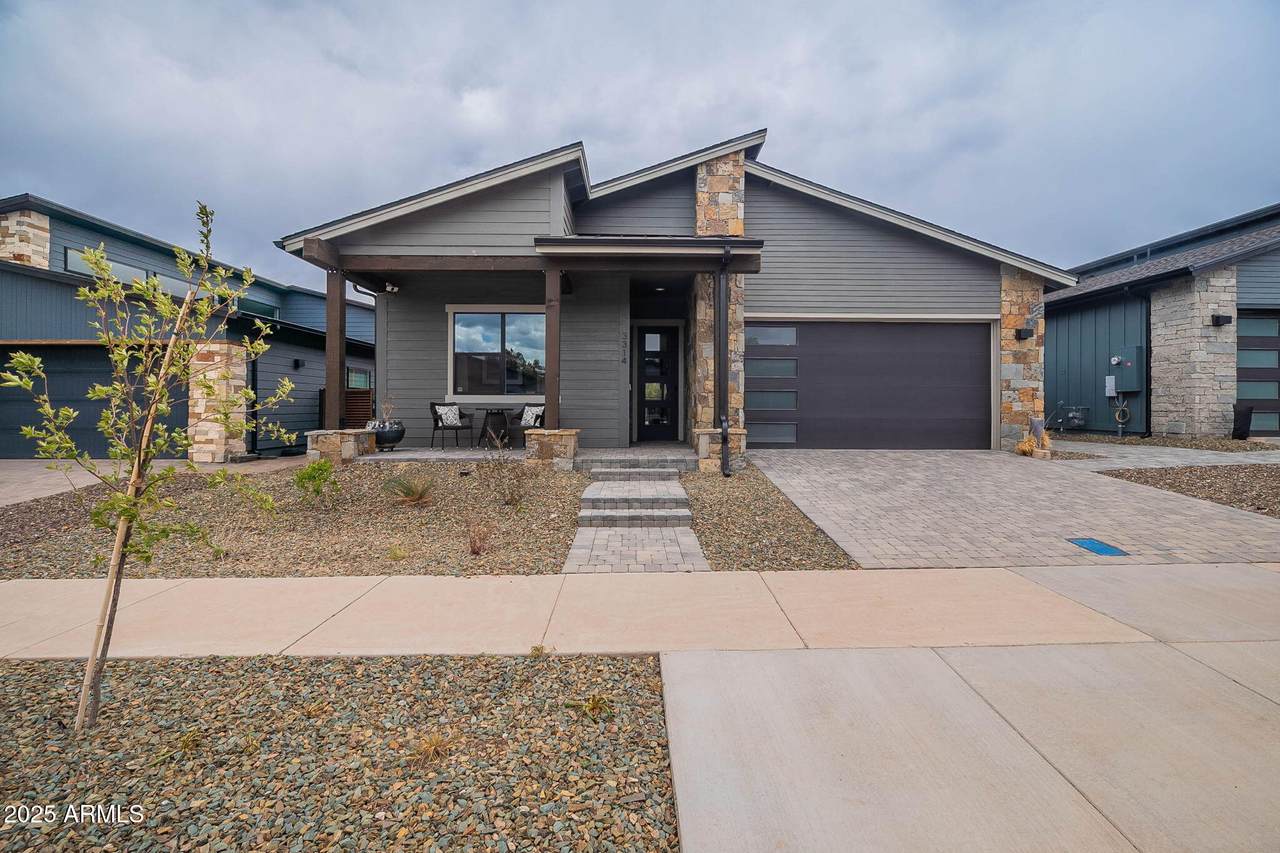 3314 Lockwood Way - Photo 1