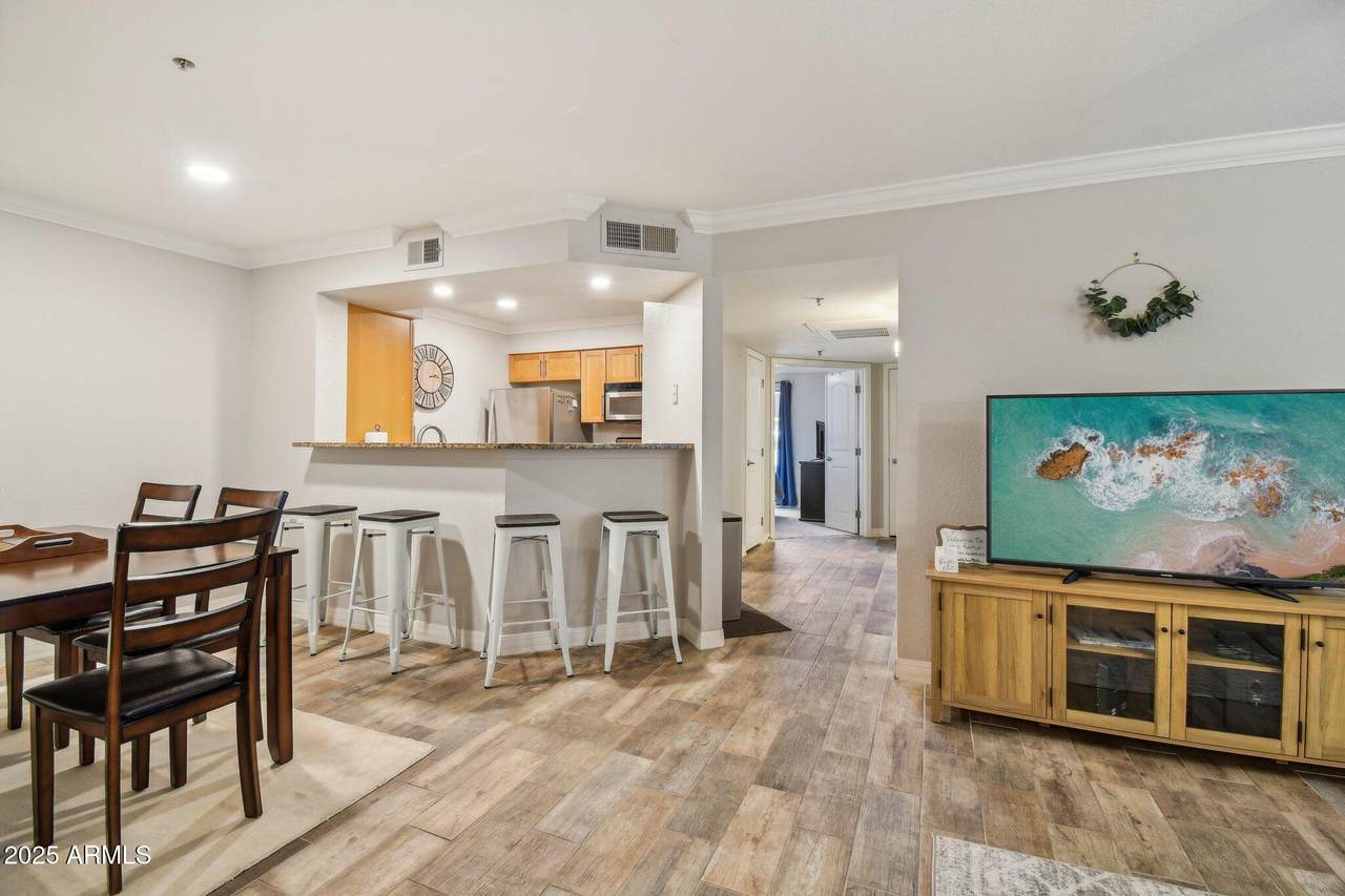 2025 Campbell Avenue - Photo 1