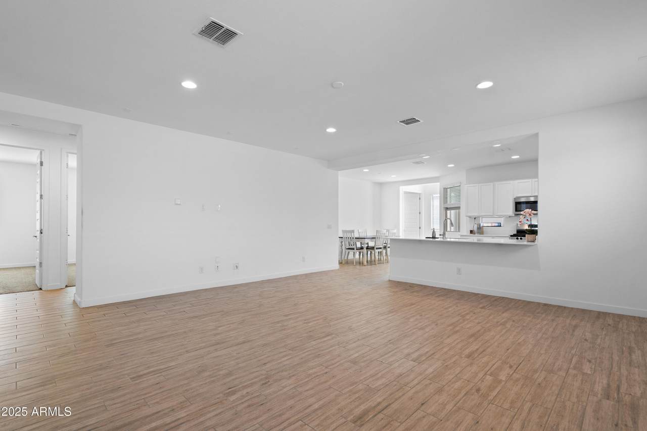 1541 Carmen Street - Photo 1