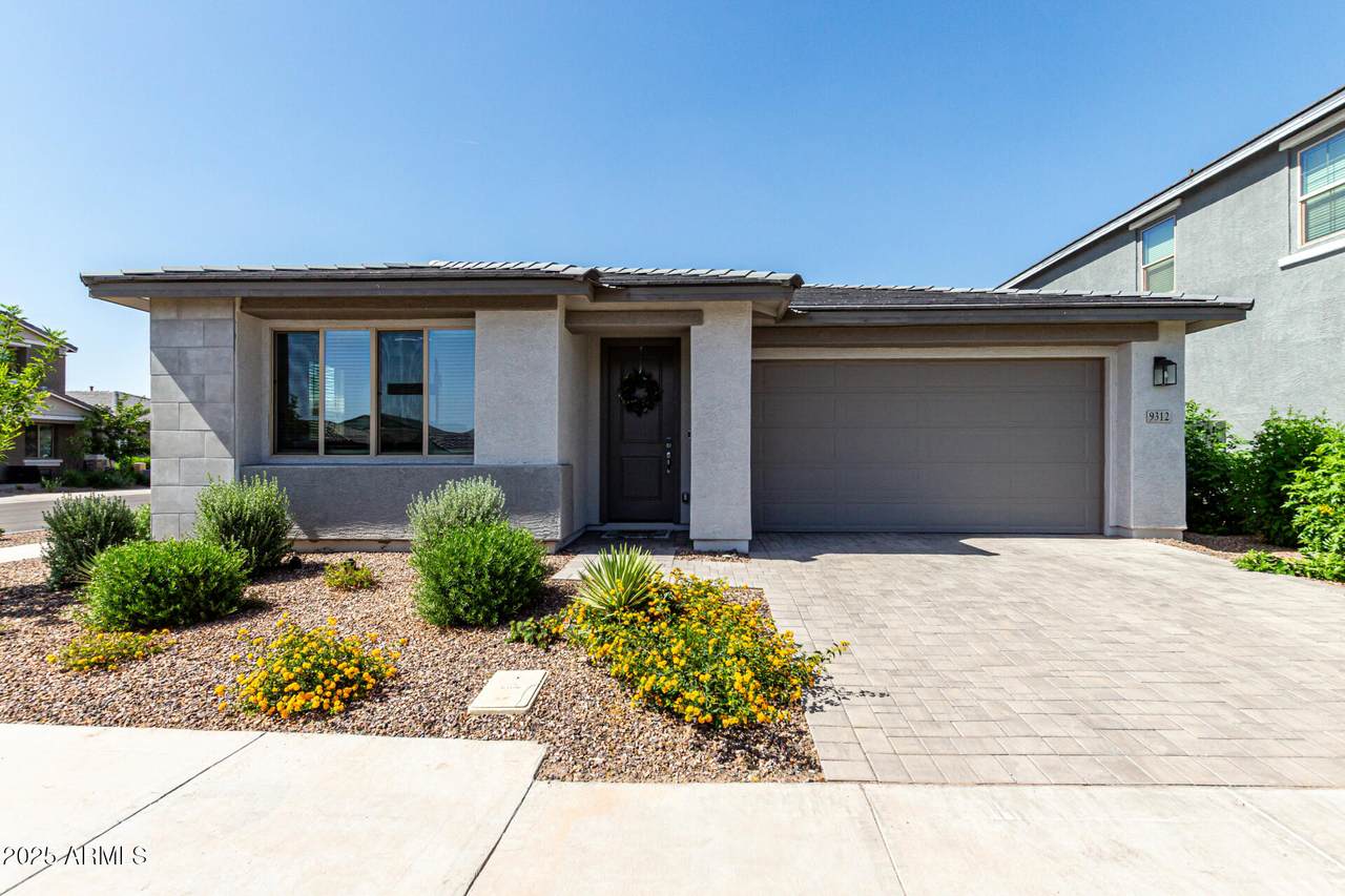 9312 Spiral Avenue - Photo 1