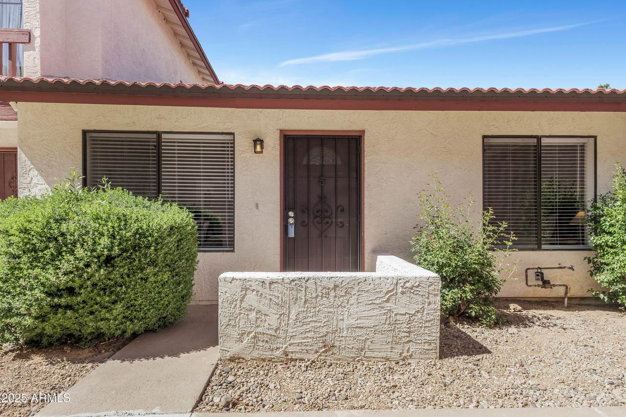 15435 28TH Street - Photo 1