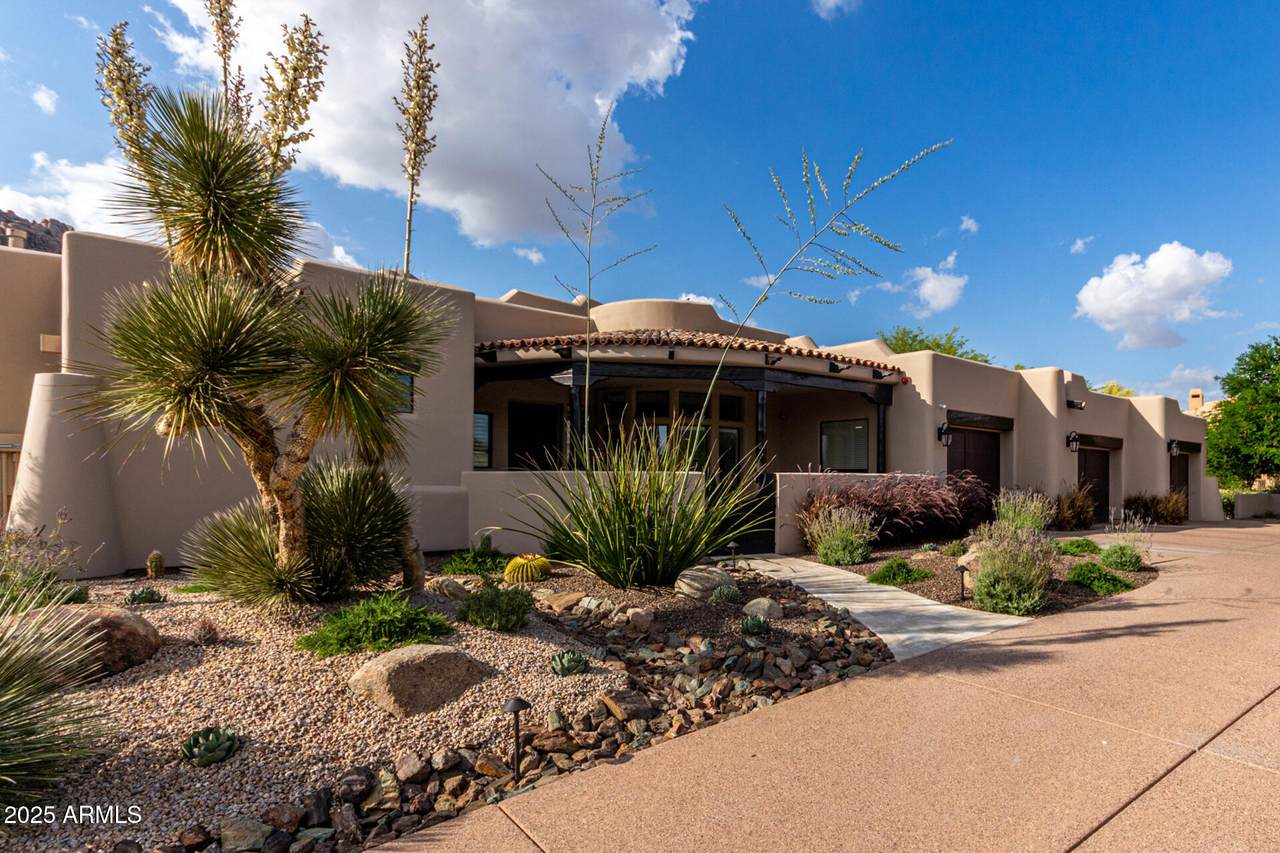 11434 Juan Tabo Road - Photo 1
