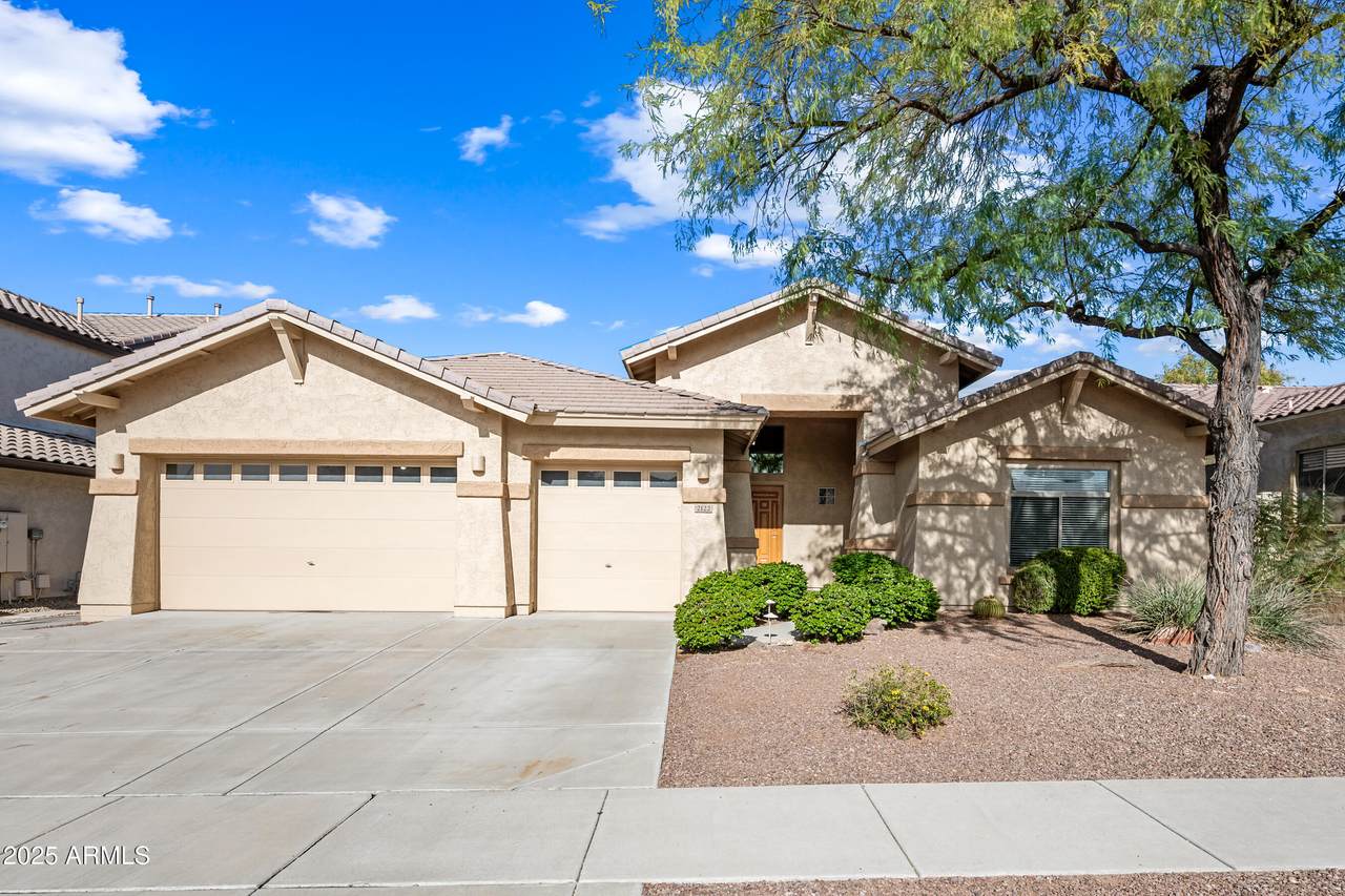 2122 Red Range Way - Photo 1