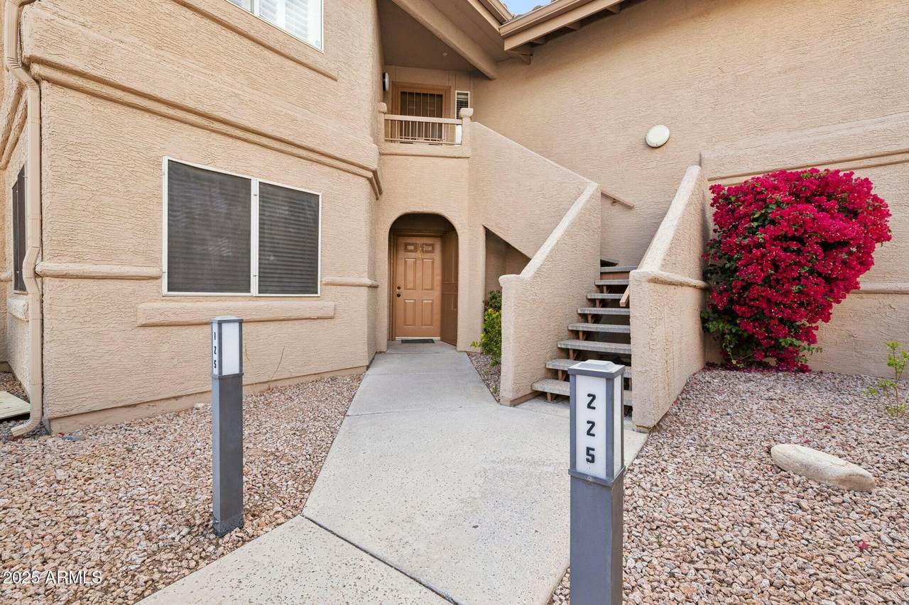 9736 95TH Street - Photo 1