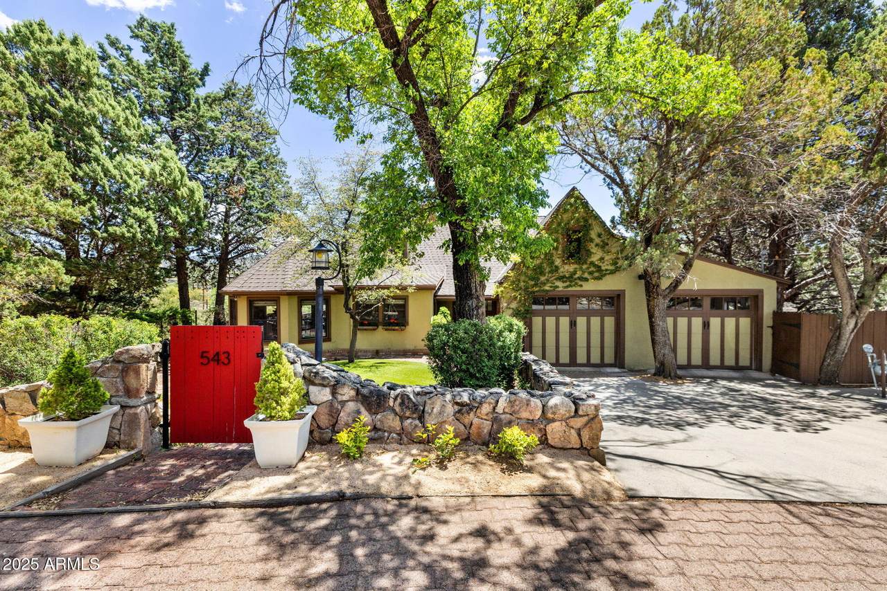 543 Hassayampa Drive - Photo 1