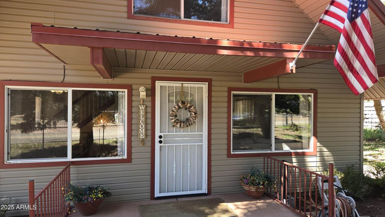 4818 Sycamore Drive - Photo 1