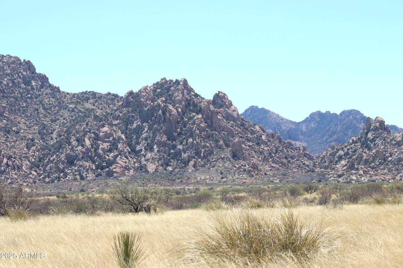 https://bt-photos.global.ssl.fastly.net/armls/1280_boomver_1_6869395-2.jpg