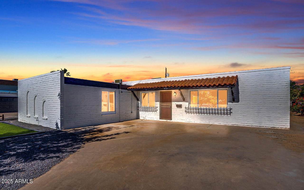 8326 Crestwood Way - Photo 1