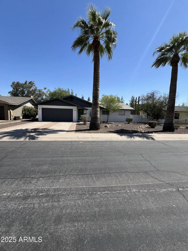 233 Huntington Drive - Photo 1
