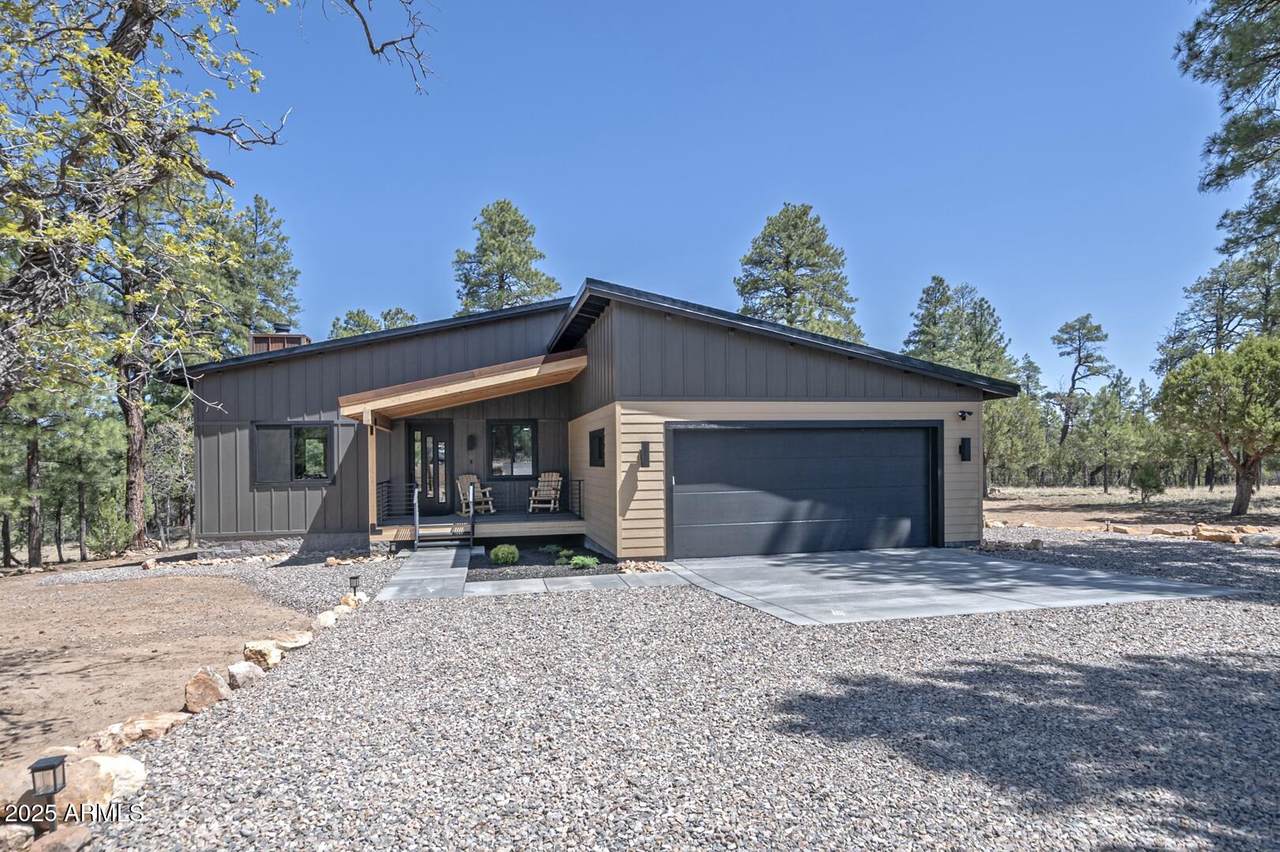 2965 Eagle Ridge Circle - Photo 1