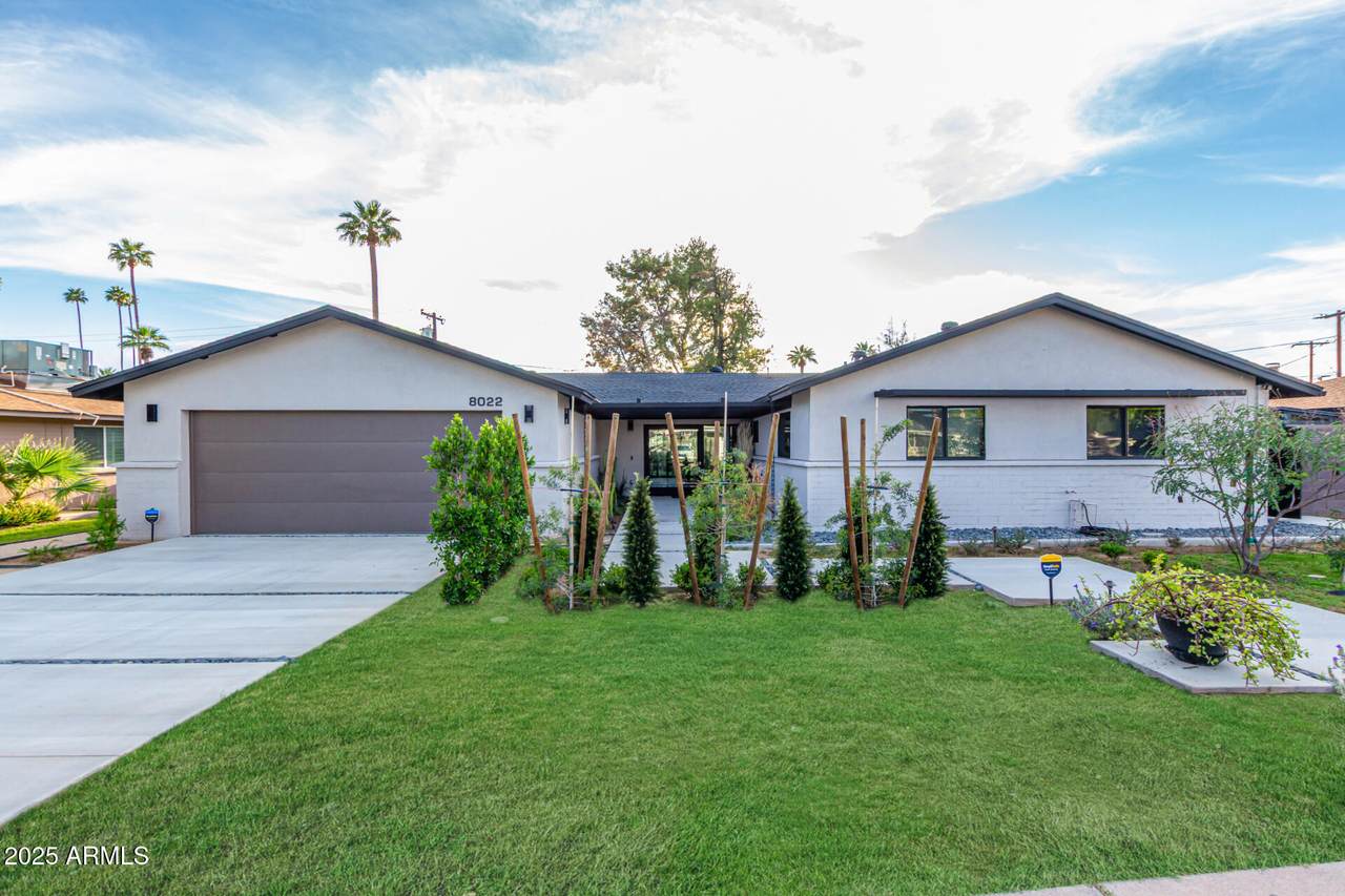 8022 5TH Street - Photo 1