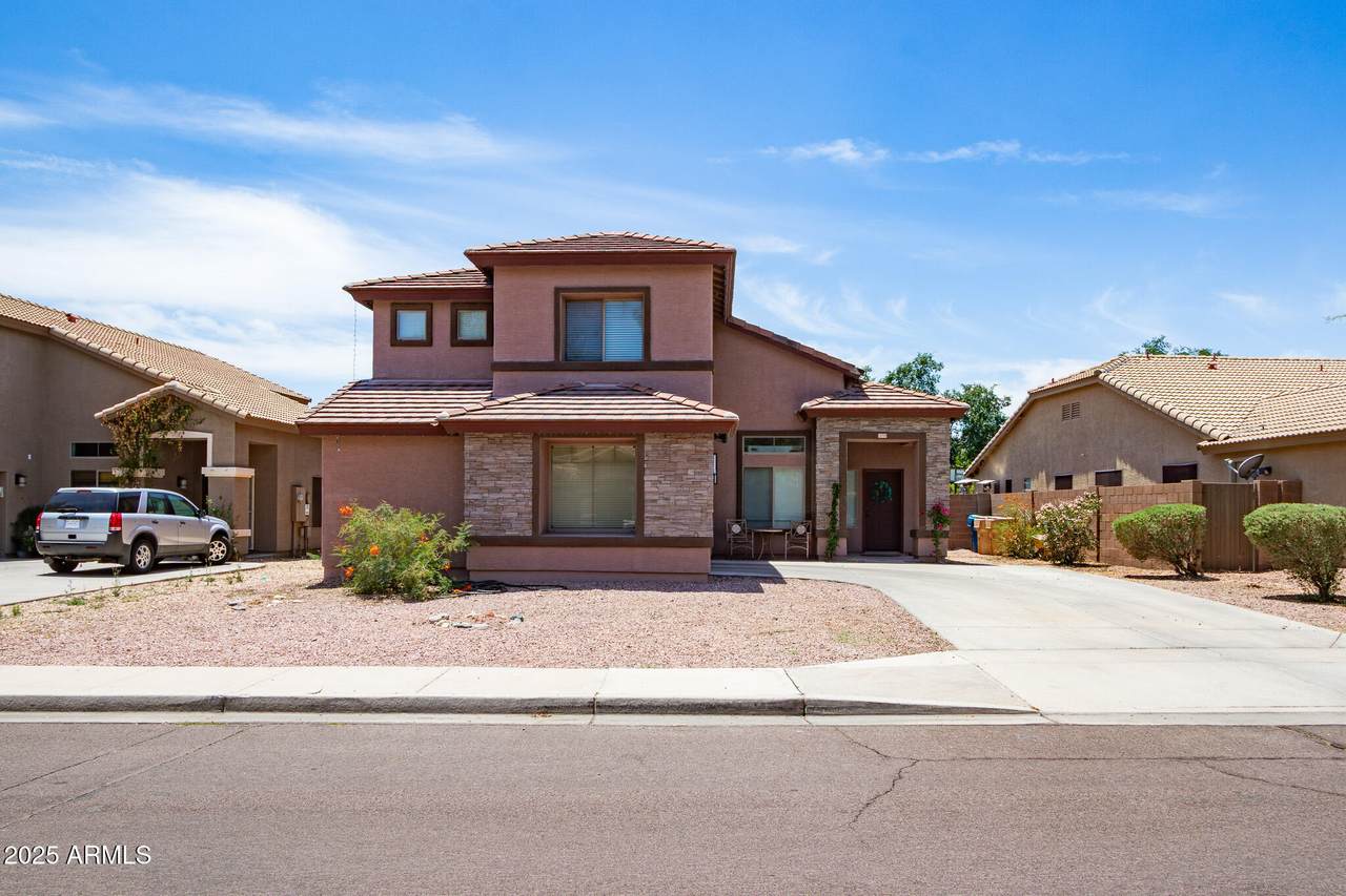 13709 Rovey Avenue - Photo 1