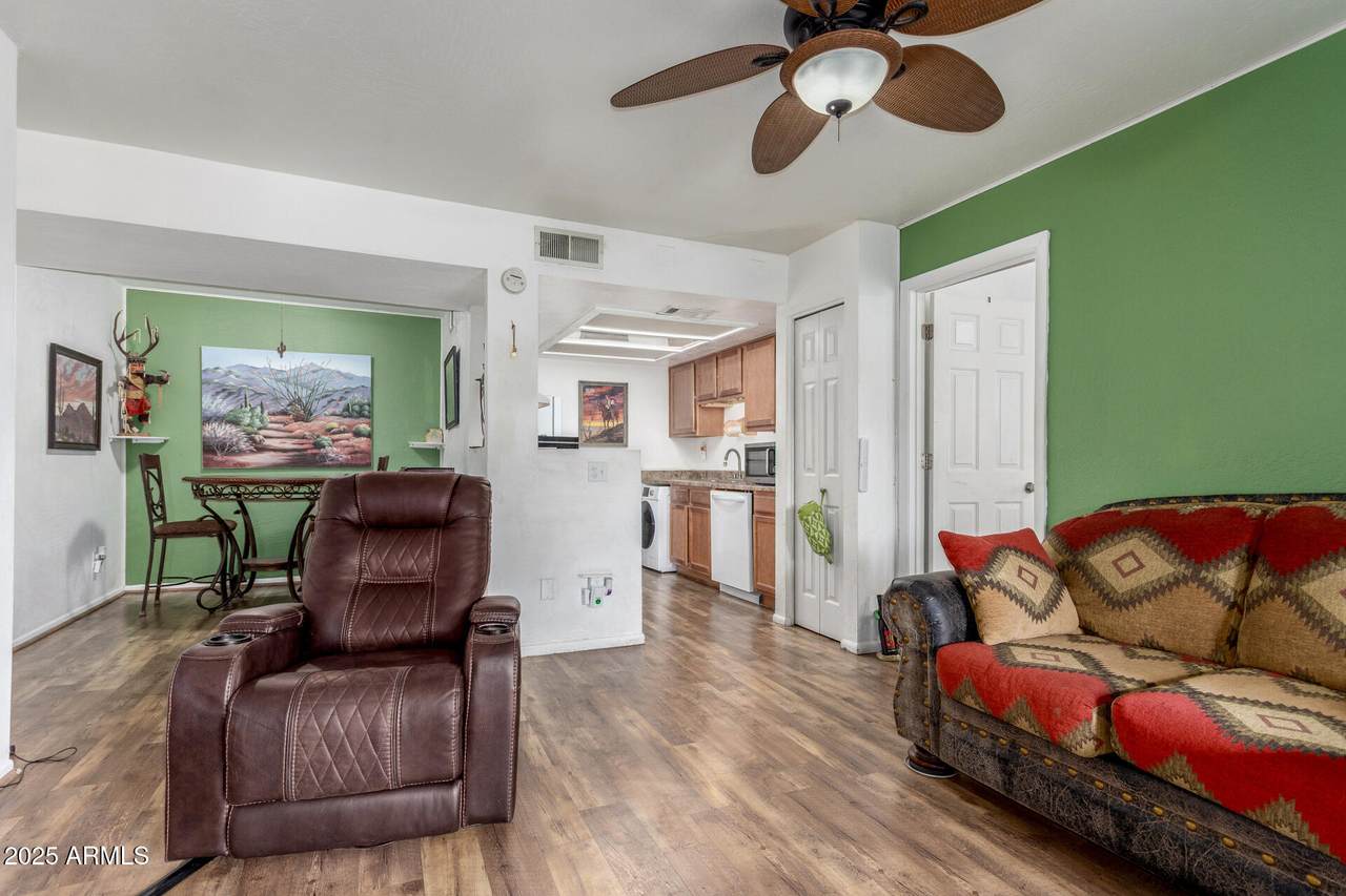 16602 25TH Street - Photo 1