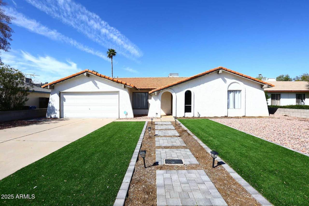 2634 Cottonwood Drive - Photo 1