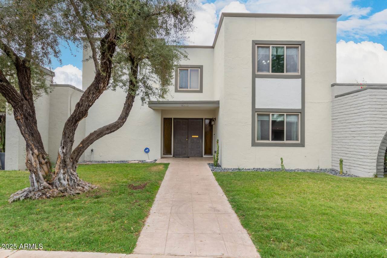 8212 Rovey Avenue - Photo 1