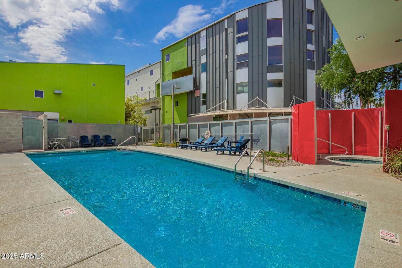 1111 University Drive - Photo 1