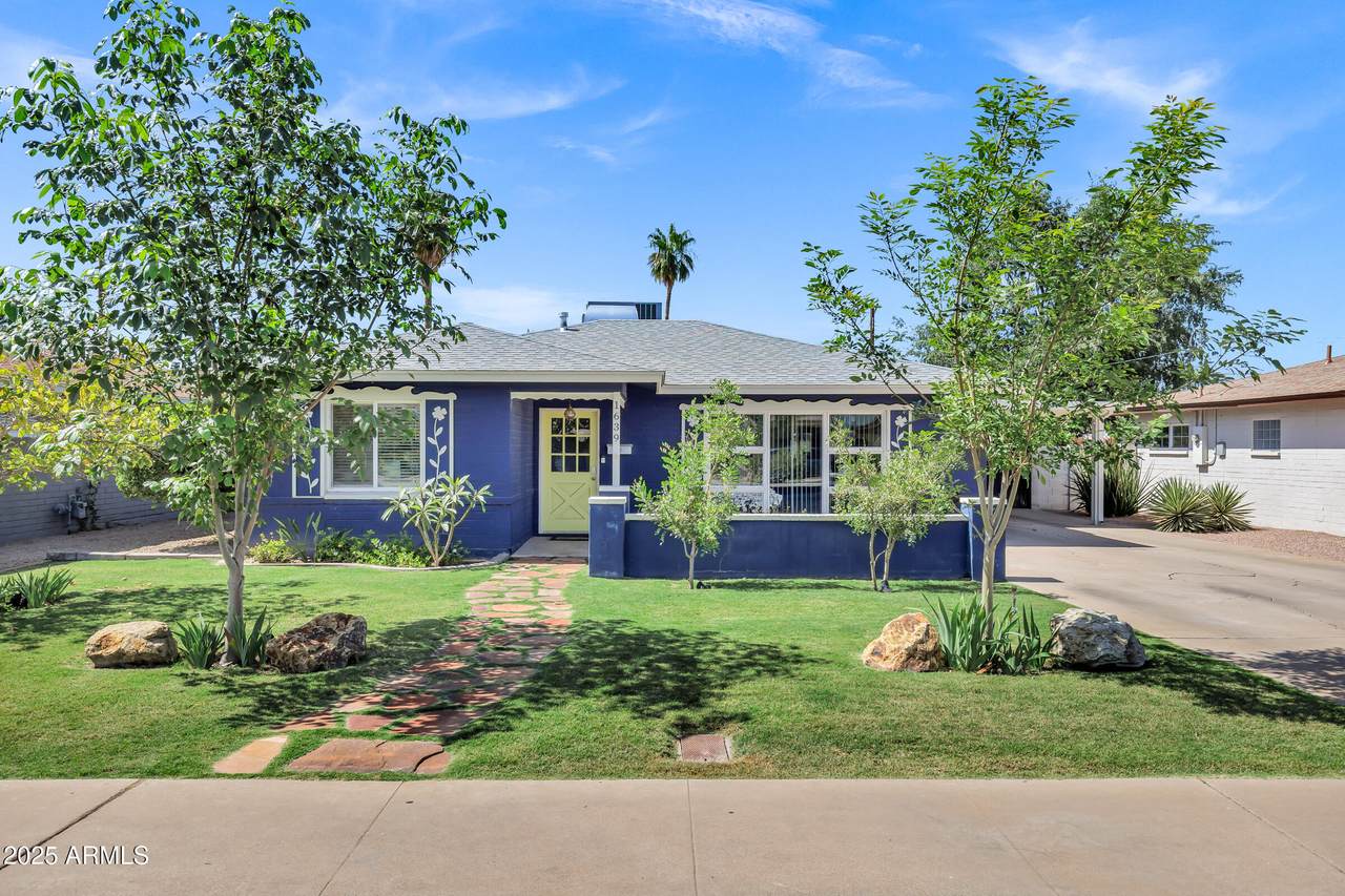 1639 Indianola Avenue - Photo 1