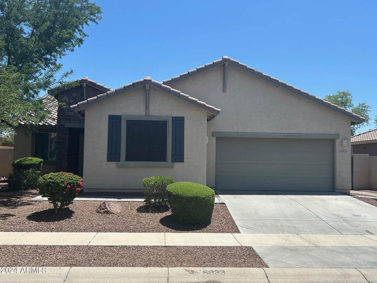 6933 87TH Drive - Photo 1