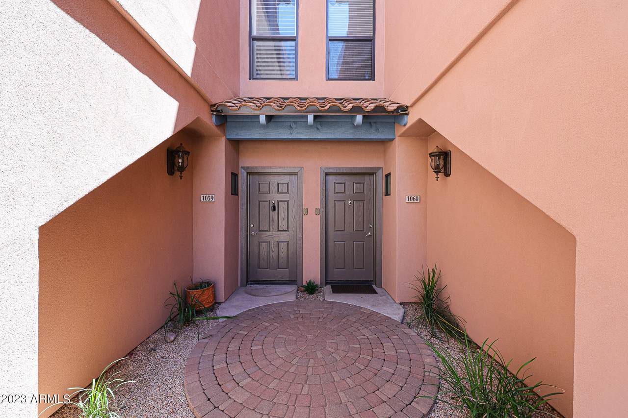 20660 40TH Street - Photo 1