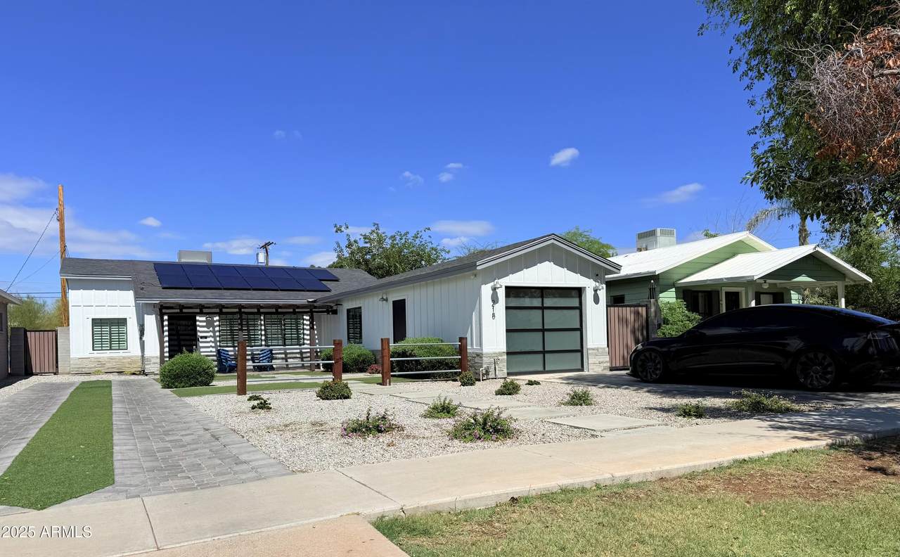 218 Palm Street - Photo 1