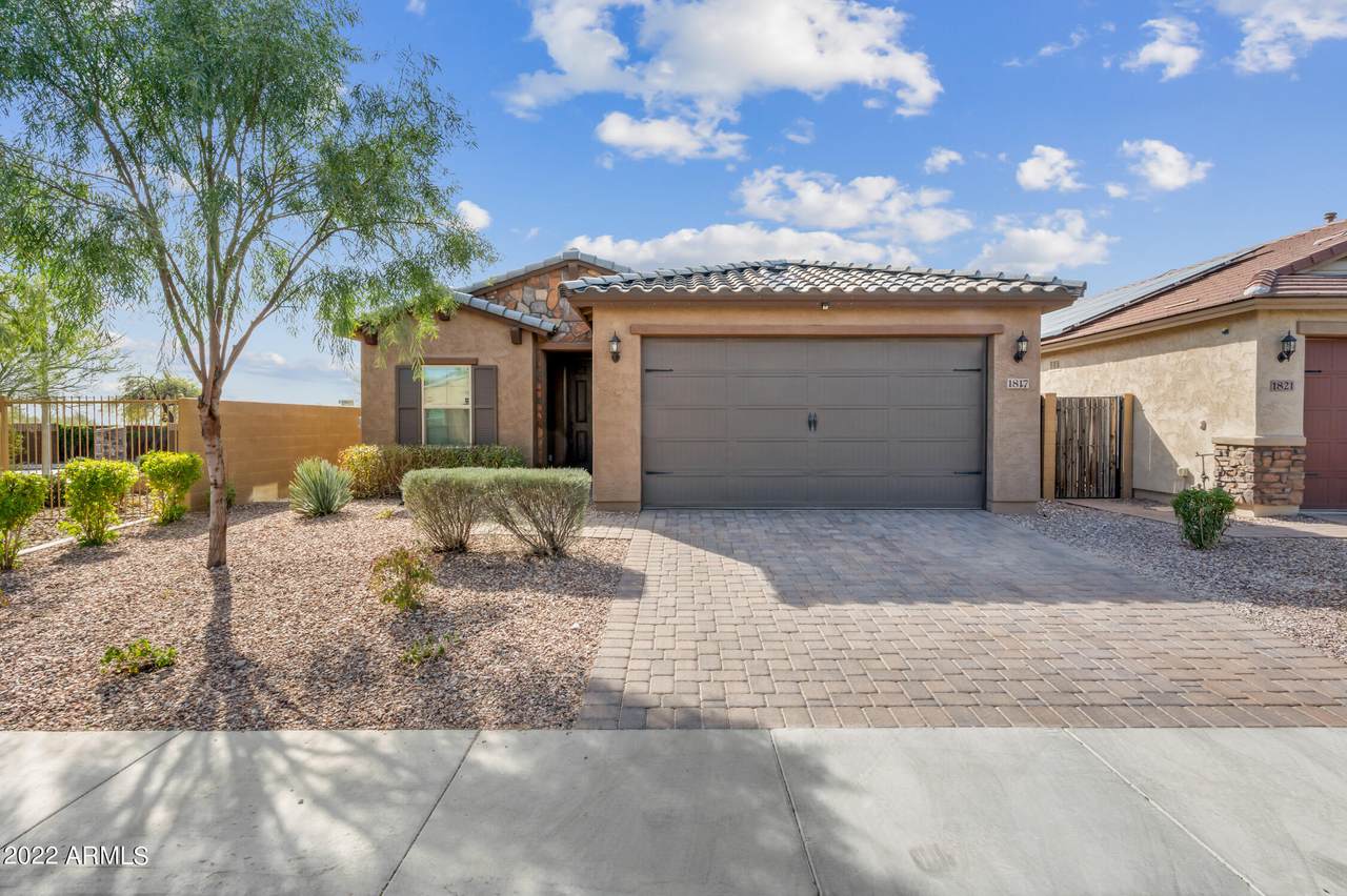1817 Spur Drive - Photo 1