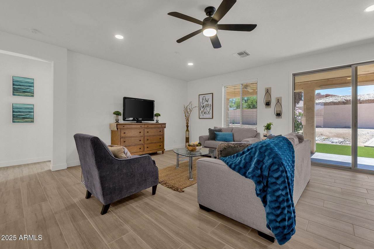14052 El Pueblo Boulevard - Photo 1