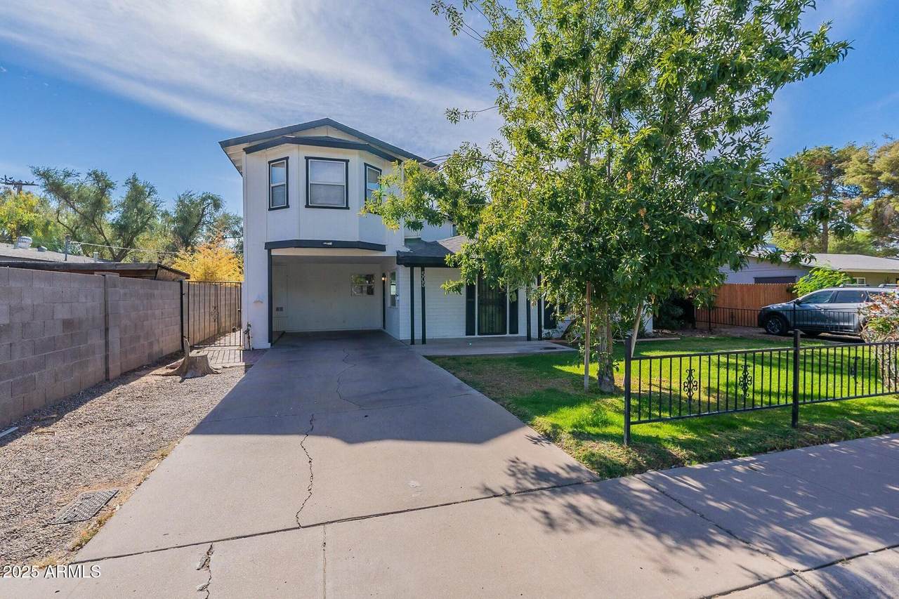 505 Howe Street - Photo 1