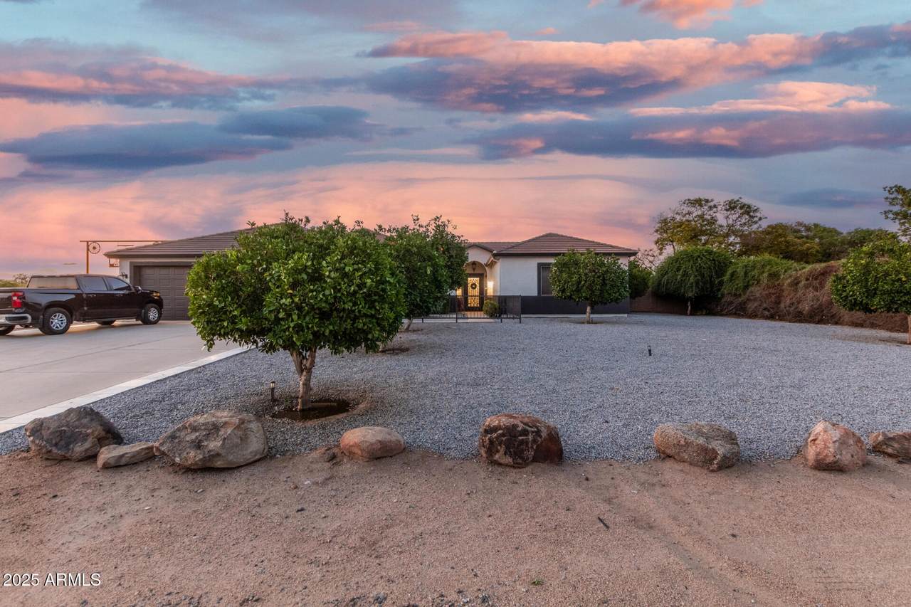 16040 Orangewood Avenue - Photo 1