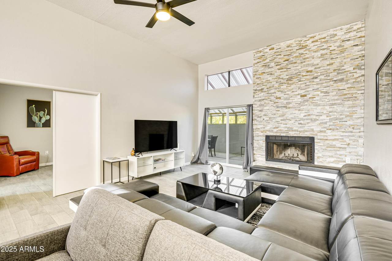 14236 23RD Street - Photo 1