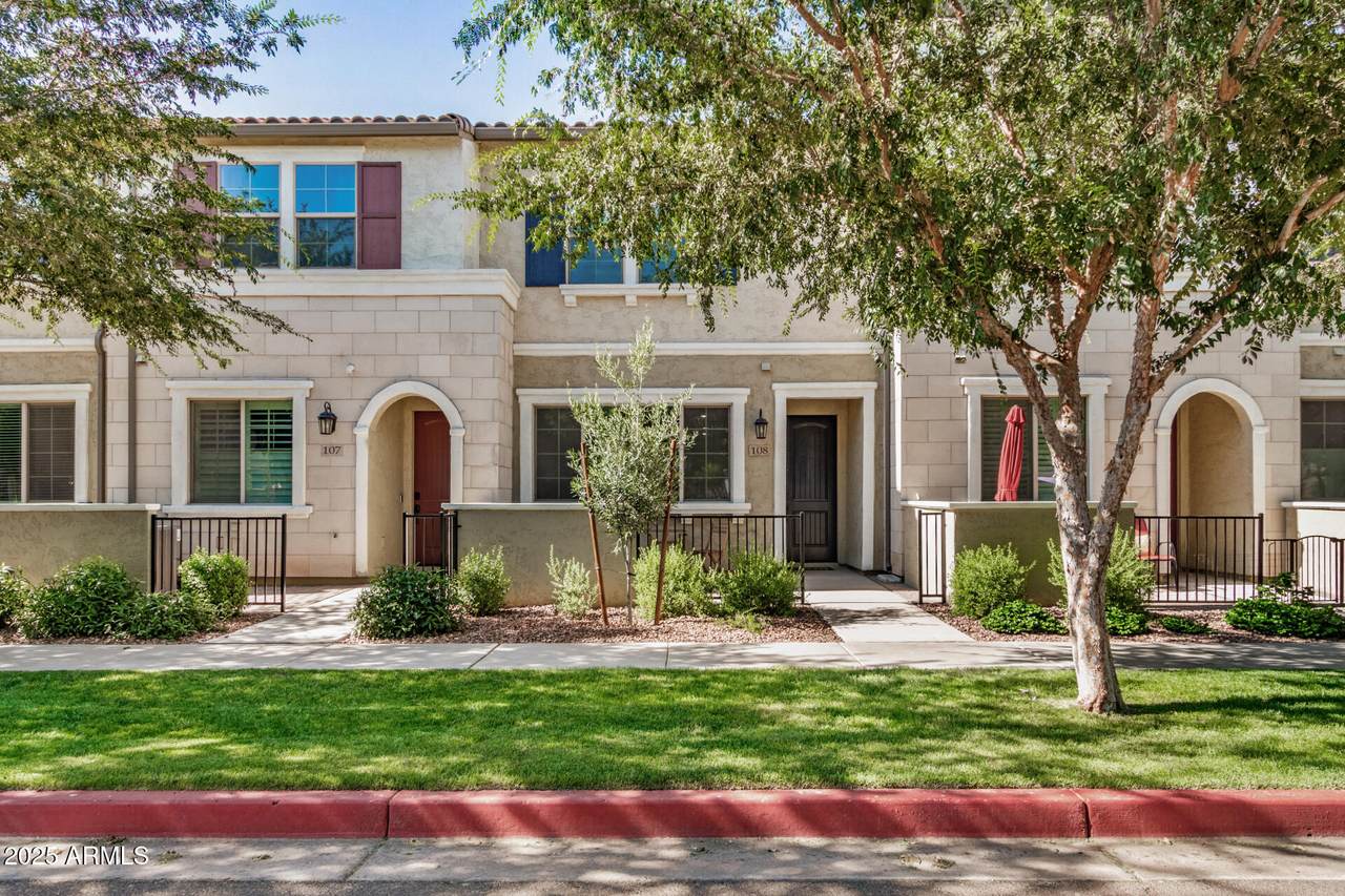 1825 Hampton Lane - Photo 1