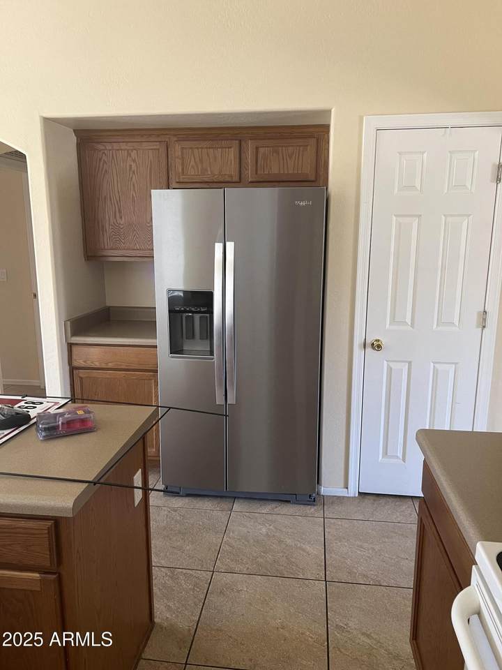 867 Lakeview Drive - Photo 1