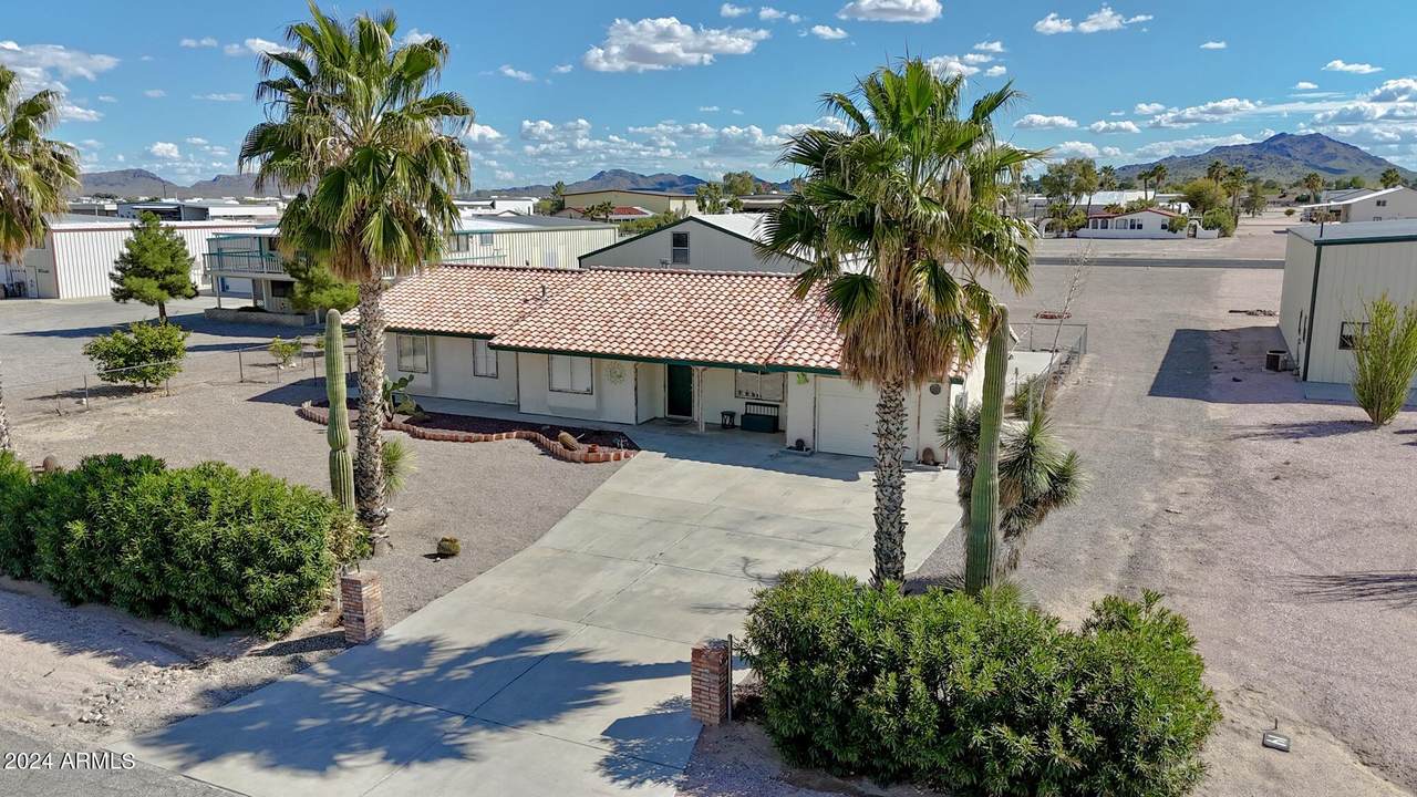 66816 Washburn Way - Photo 1