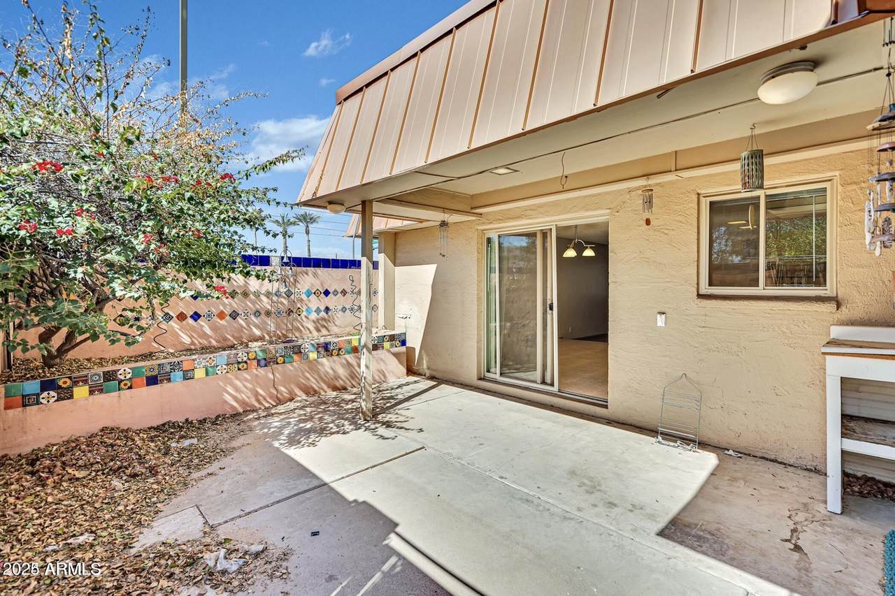 1821 Augusta Avenue - Photo 1