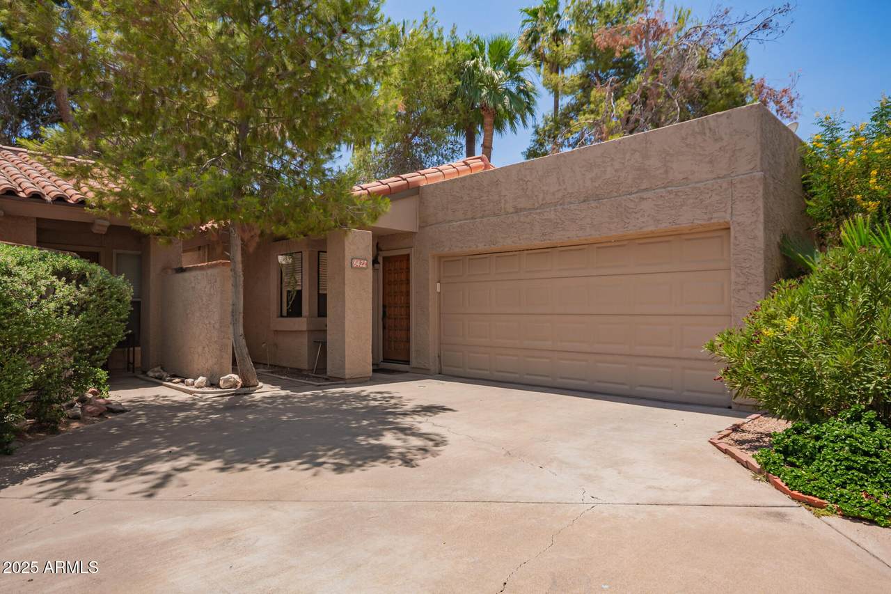 6422 77TH Way - Photo 1