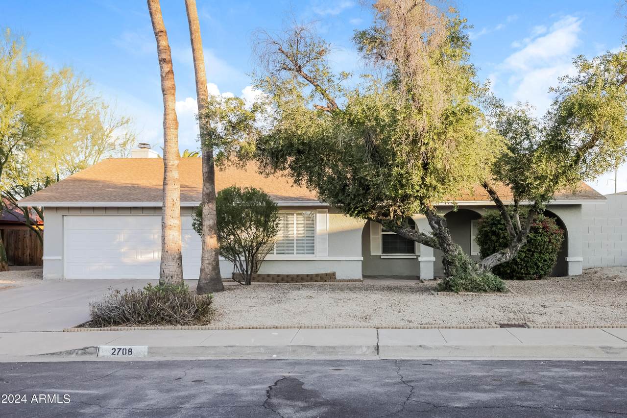 2708 Acoma Drive - Photo 1