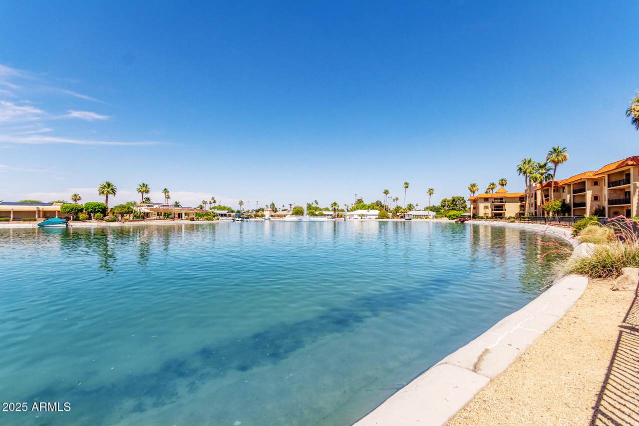 10330 Thunderbird Boulevard - Photo 1