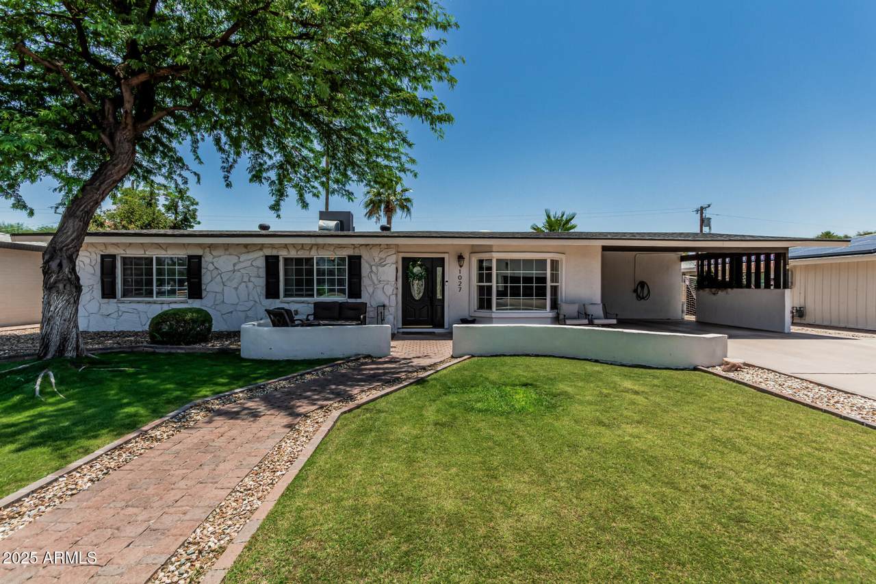 1027 Palmaire Avenue - Photo 1