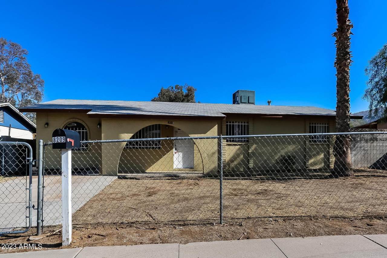 8209 24TH Way - Photo 1