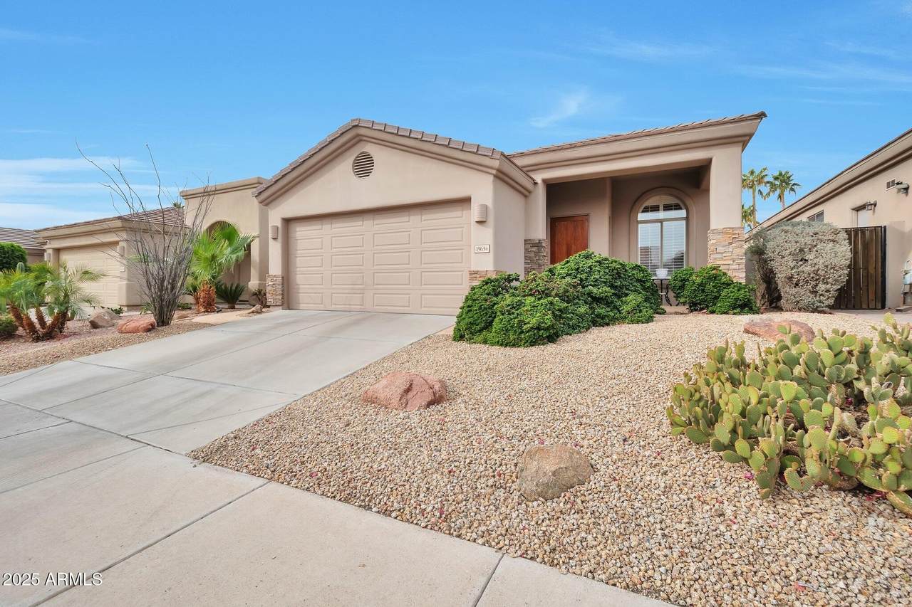 15634 31ST Street - Photo 1
