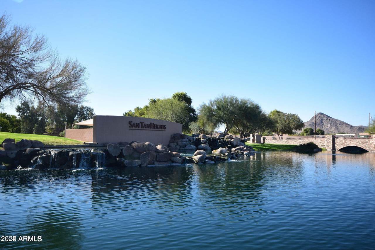 3915 Maggie Drive - Photo 1
