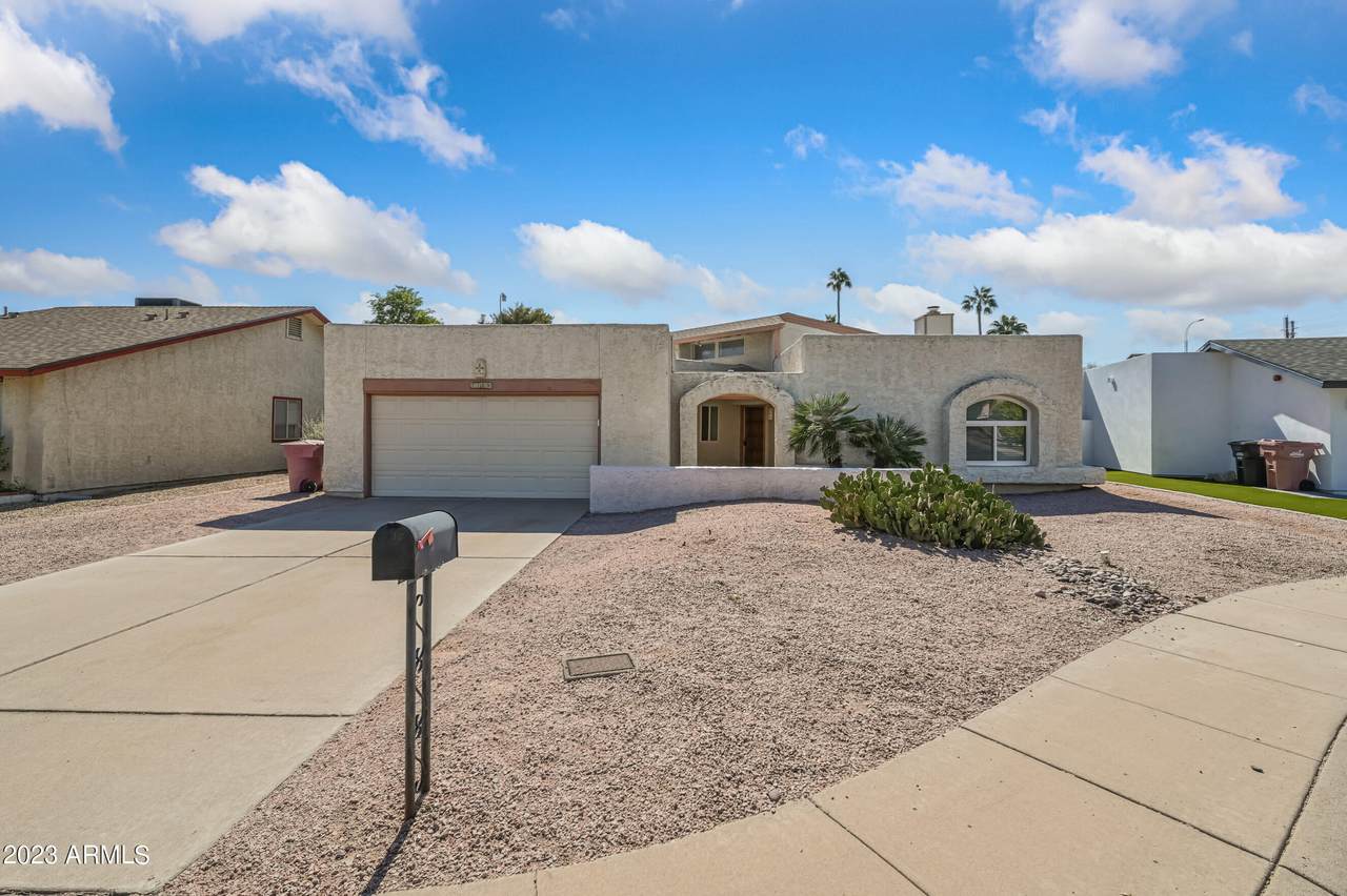 7725 Rovey Avenue - Photo 1
