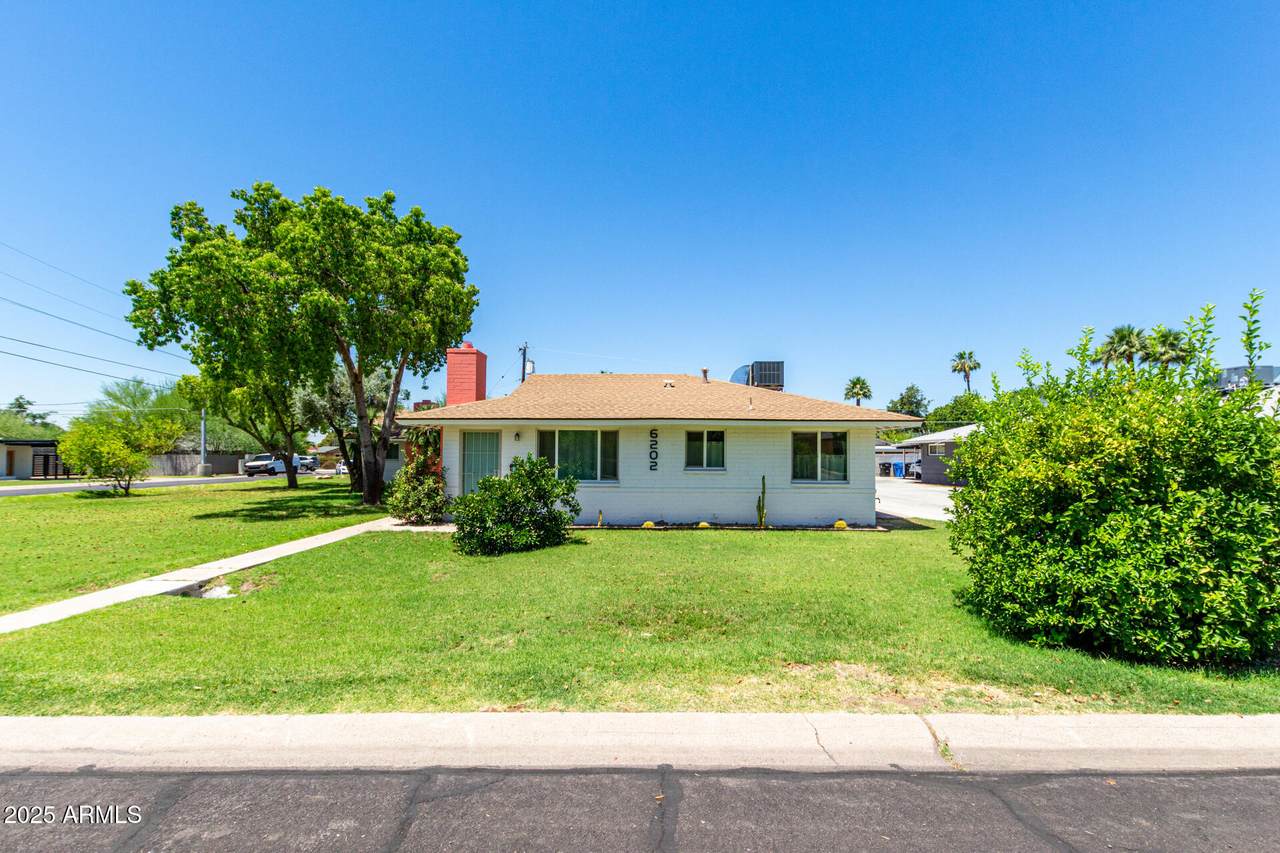 6202 14TH Street - Photo 1