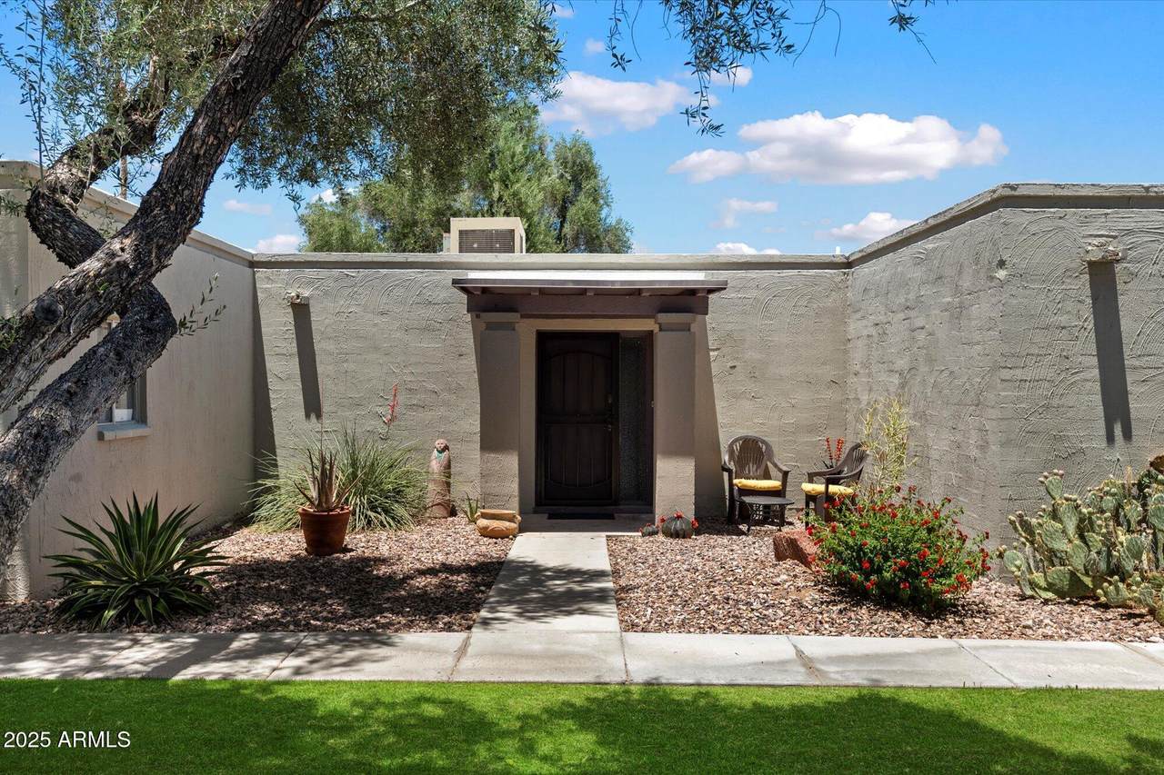 16819 Gunsight Drive - Photo 1