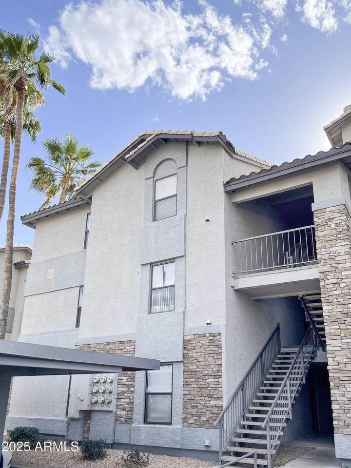 2025 Campbell Avenue - Photo 1