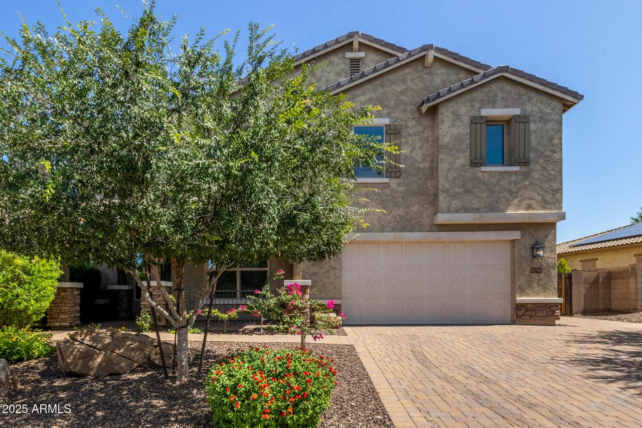 9372 Louise Drive - Photo 1
