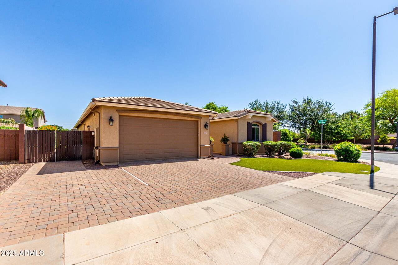 1229 Sycamore Road - Photo 1