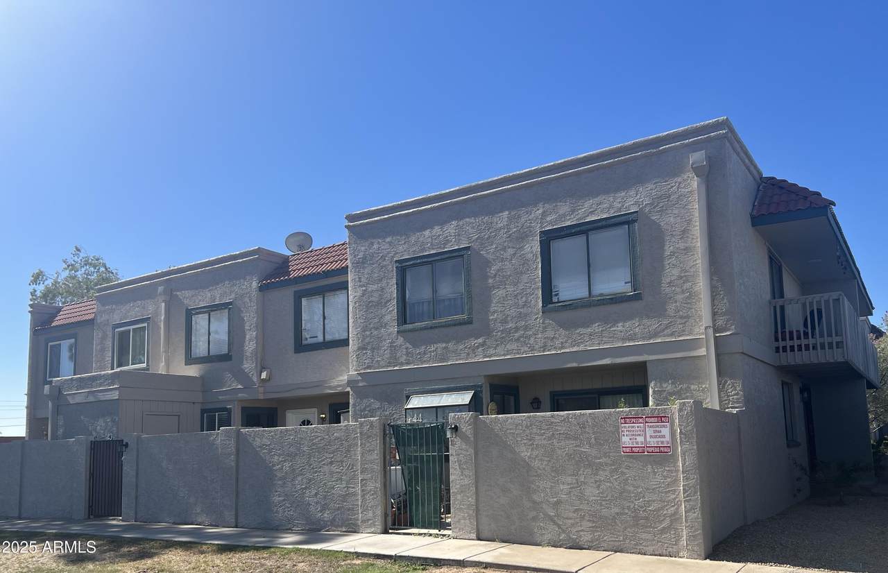 2311 Hartford Avenue - Photo 1