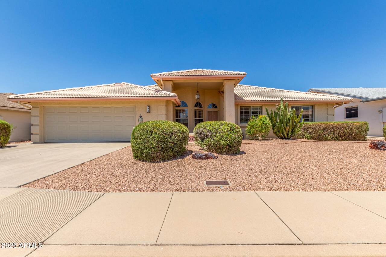 7910 Navarro Avenue - Photo 1